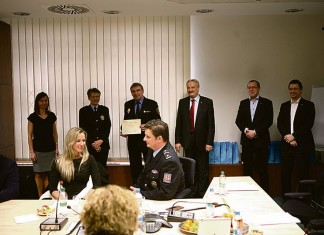 Policie vyzývá: „Nevzdávejte to, senioři“!