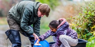 Děti vypustily do řeky Bíliny cejny a plotice
