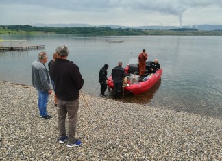 Už se to chystá – na jezeře Most vypukne v neděli závod veslic