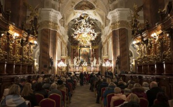 Z Hradu do kláštera, aneb krajský adventní koncert v oseckém klášteře