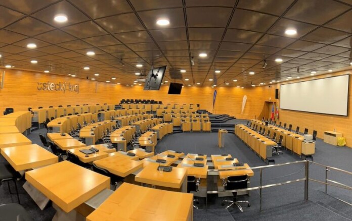 zastupitelstvo UK ILUSTRACNI