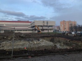 Nová sportovní hala nabírá zpoždění, primátor chce, aby firma zrychlila