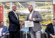 Stalo se to, na co fanoušci litvínovského hokeje čekali: Akcie jsou převedené, smlouva podepsána a jede se dál!